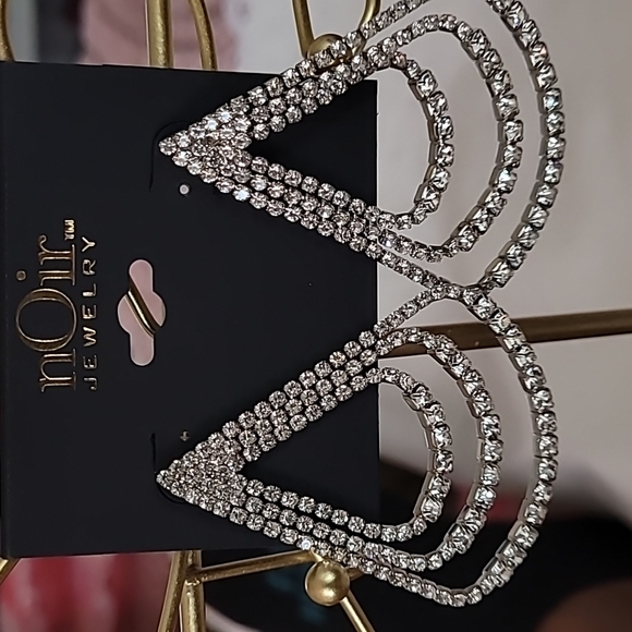 New Rhinestones Earrings - Picture 3 of 3